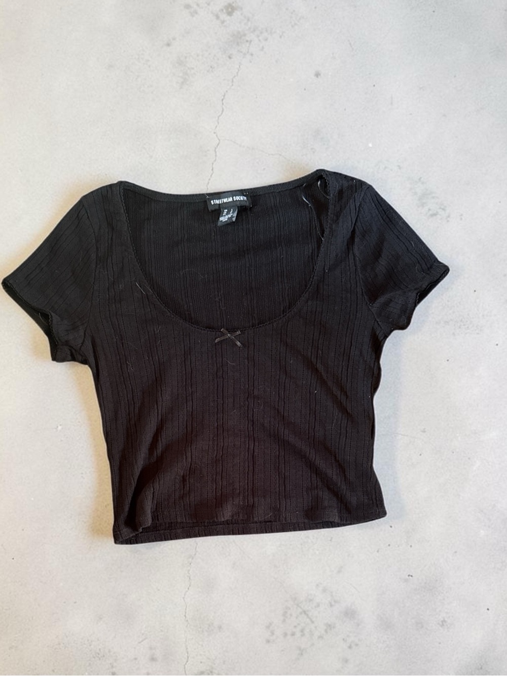 Black Ribbed Scoop Crop with Front Bow